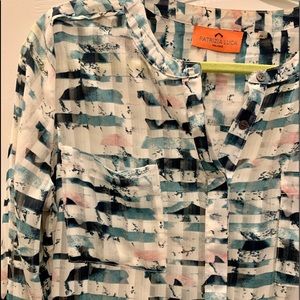 Long summer tunic with side slits.